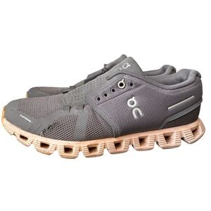 ON RUNNING CLOUD 5 Women’s Shoes